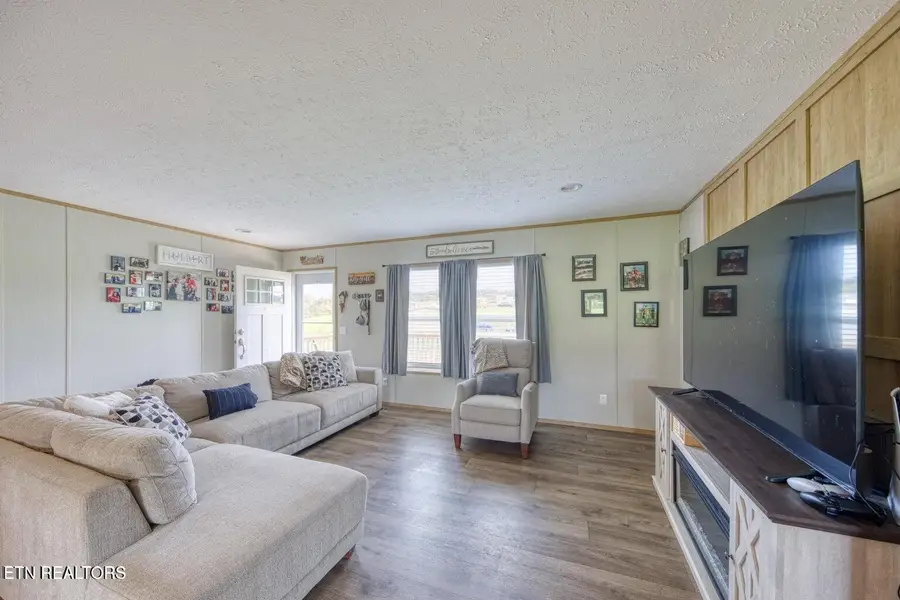 435 Barry Cove, Dandridge, TN 37725 - #2