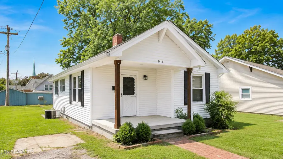 1419 Perkins St, Alcoa, TN 37701 - #2