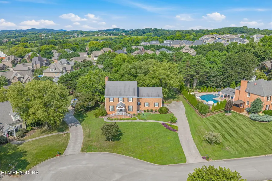 2309 Macintosh Circle, Knoxville, TN 37932 - #2