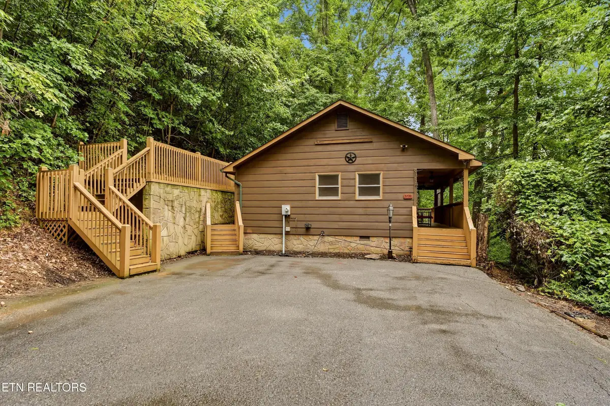 3770 Ravens Den Way, Pigeon Forge, TN 37862 - #1