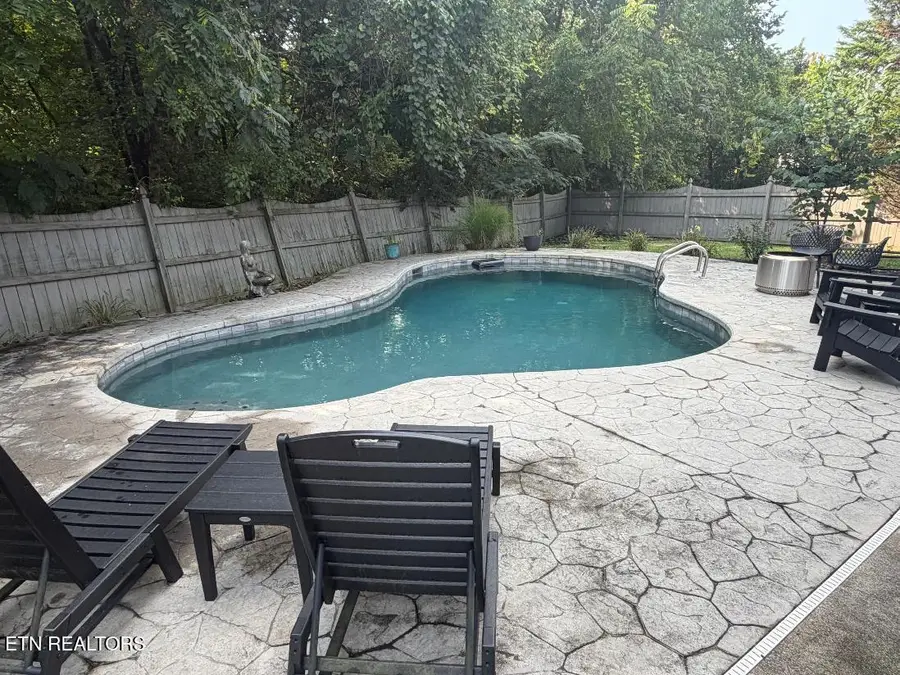 8206 Glenrothes Blvd, Knoxville, TN 37909 - #3