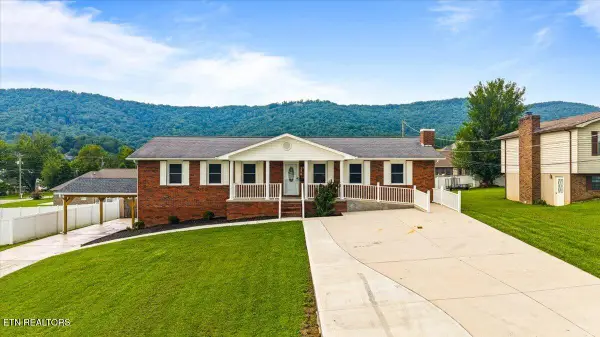 334 Indian Mound Circle, Jacksboro, TN 37757