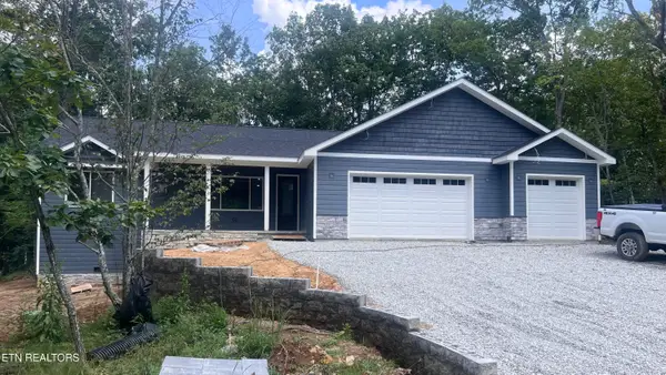 20 Rolling Green Court, Crossville, TN 38558