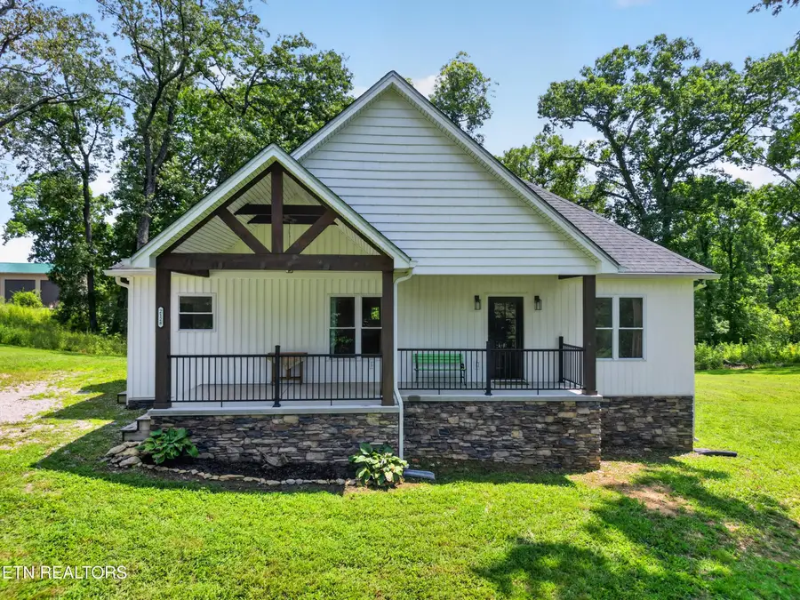 2128 Asbury Rd, Knoxville, TN 37914 - #2