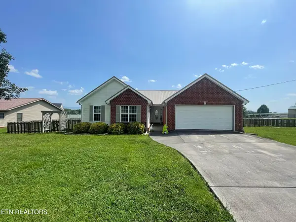 333 NE Morie Rd, Dandridge, TN 37725