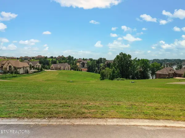 967 Castaway Lane, Lenoir City, TN 37772