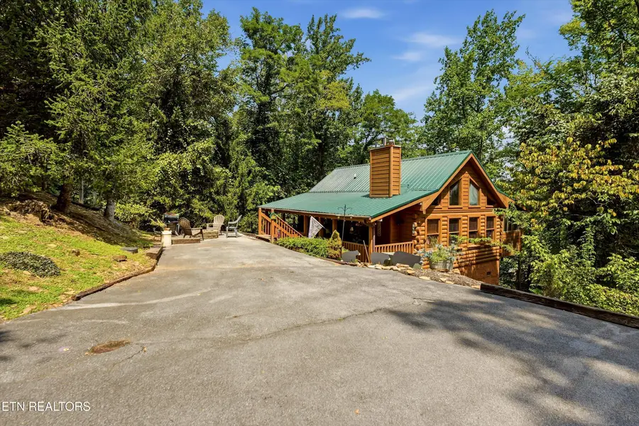 919 Deer Run Way, Sevierville, TN 37862 - #2