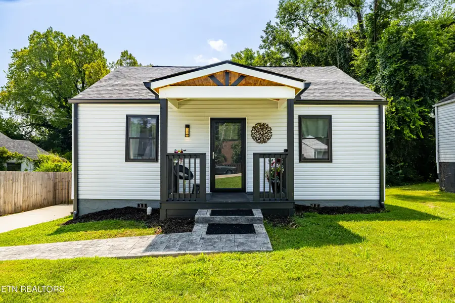 2032 Seminole Ave, Knoxville, TN 37915 - #2