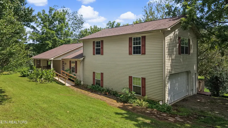 7712 Berry Williams Rd, Townsend, TN 37882 - #2