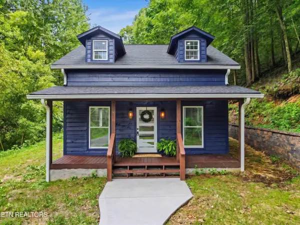 3539 Woodgrove Lane, Maryville, TN 37803