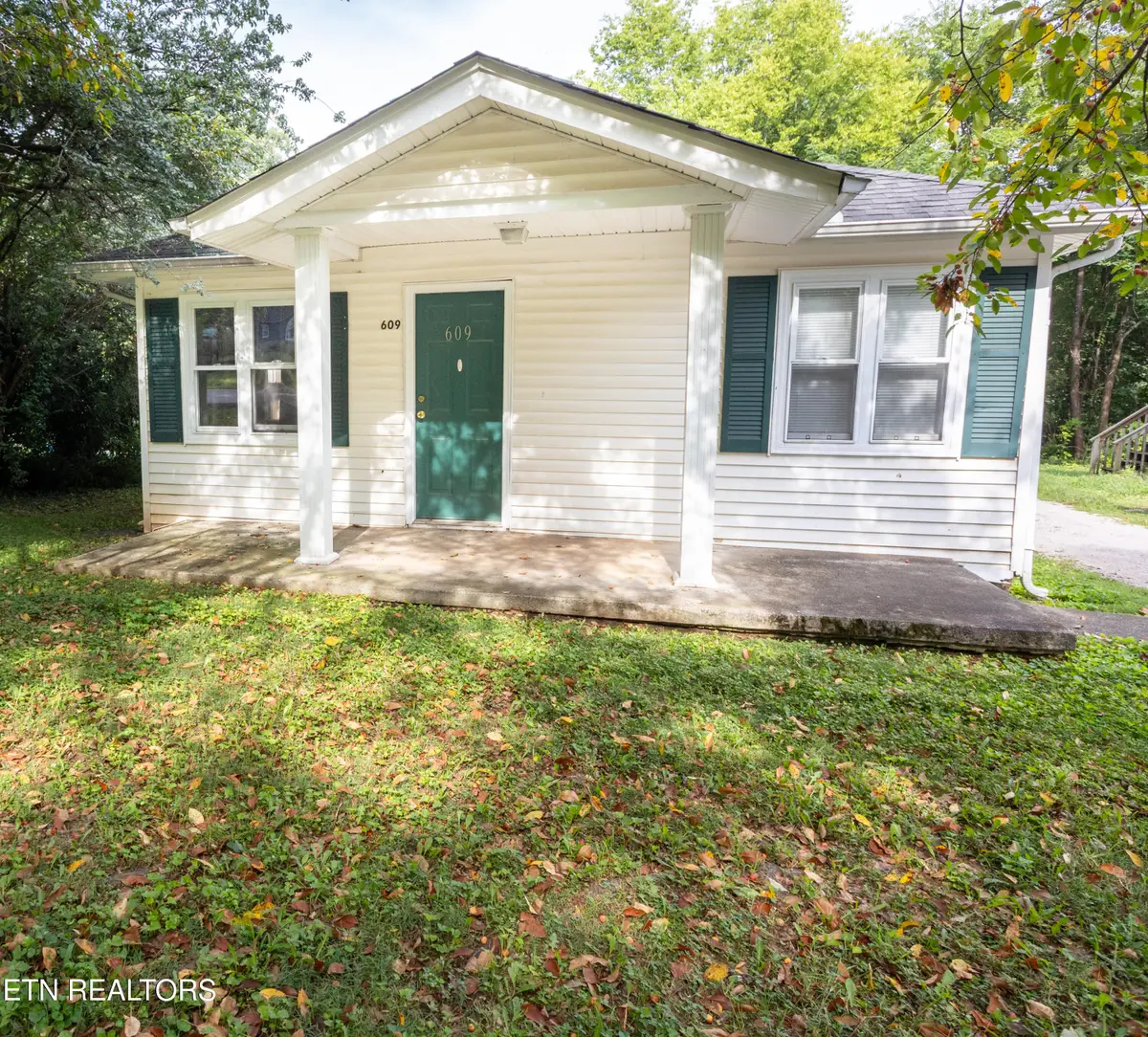 609 W Inskip Drive, Knoxville, TN 37912 - #1