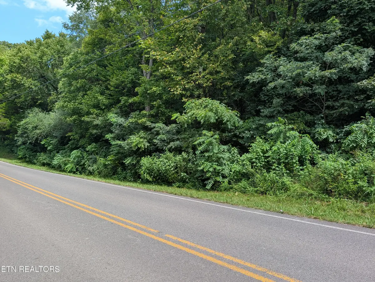 875 N Morelock Rd, Morristown, TN 37814 - #1