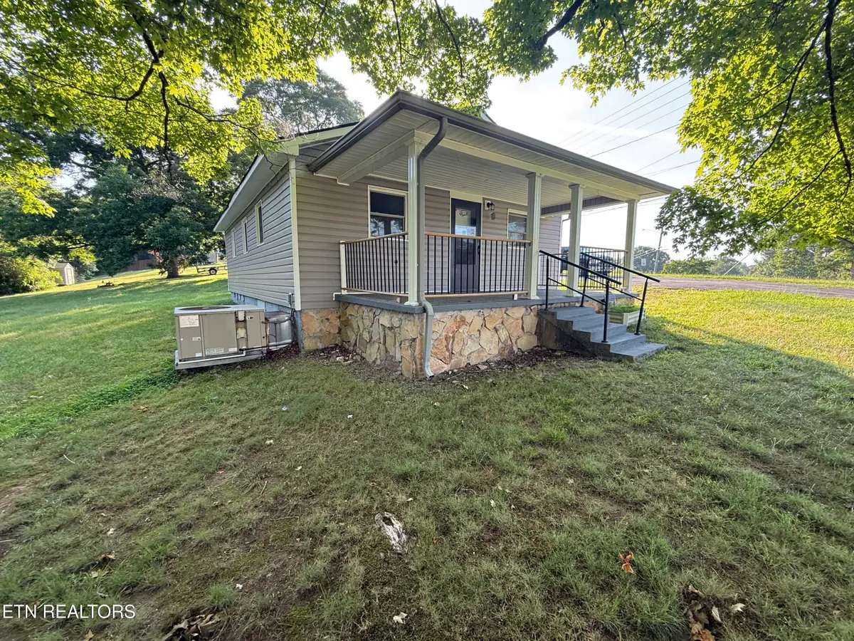 1703 Richardson St, Athens, TN 37303 - #1