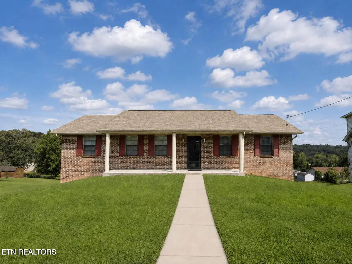 1456 Cattlemans Drive, Lenoir City, TN 37772 - #1