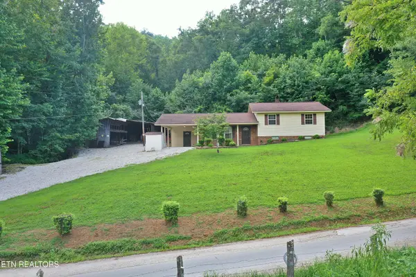 7914 Brimstone Rd, Robbins, TN 37852