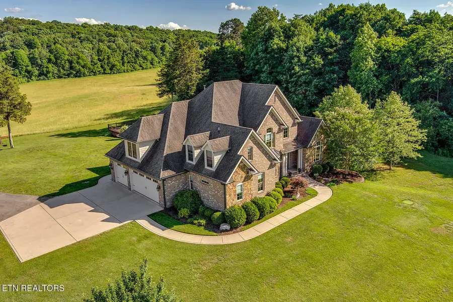 1040 Smith Valley Rd, Lenoir City, TN 37772 - #3