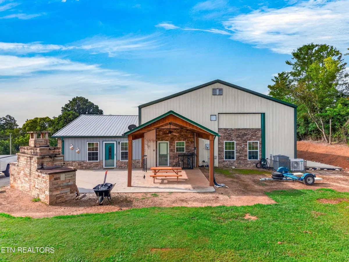 428 Shrader Rd, Dandridge, TN 37725 - #1