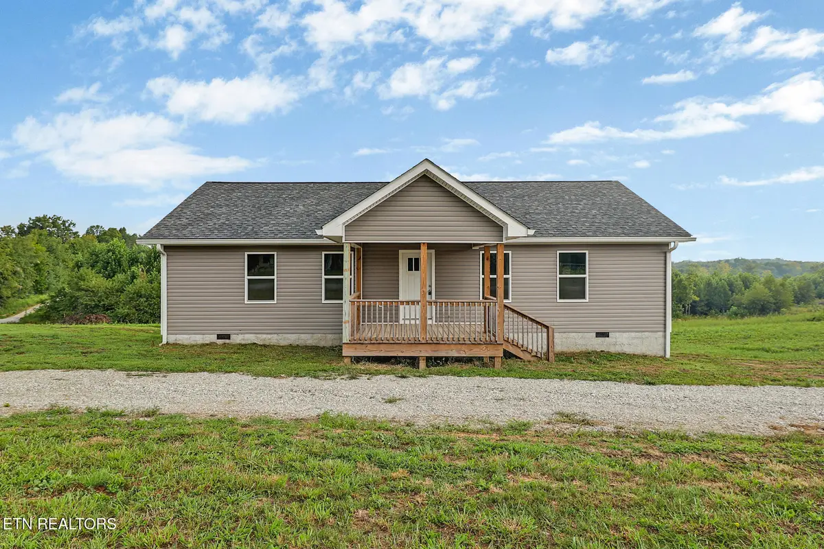 1081 Old Sunbright Rd, Jamestown, TN 38556 - #1