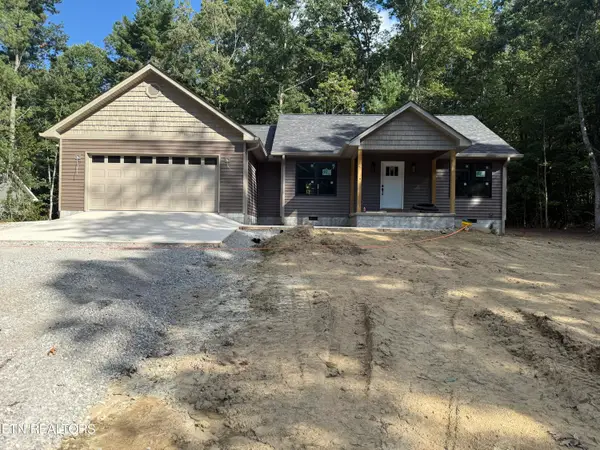 2075 Allardt Tinch Rd, Jamestown, TN 38556