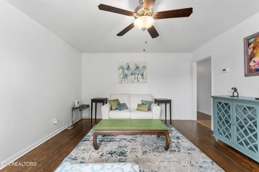 2705 Spencer St, Knoxville, TN 37917 - #3