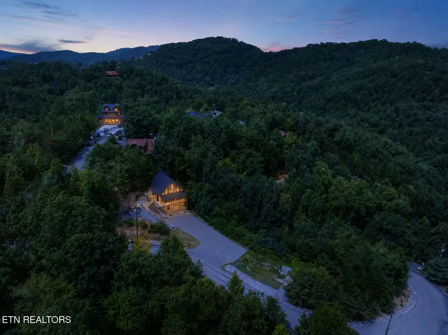 1606 Dove Wing Way, Sevierville, TN 37862 - #3