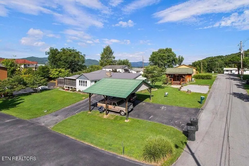 3310 Winston St, Pigeon Forge, TN 37863 - #1