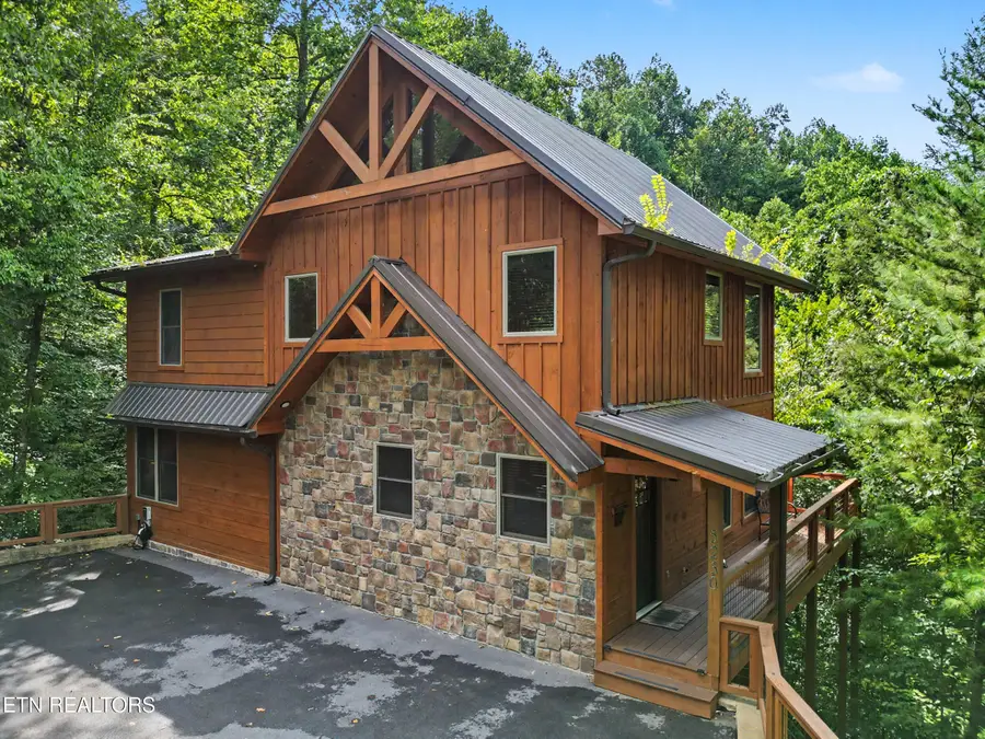 5230 Riversong Way, Sevierville, TN 37876 - #2