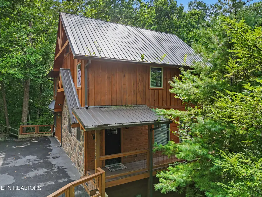 5230 Riversong Way, Sevierville, TN 37876 - #3