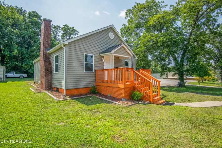 3210 Wilson Ave, Knoxville, TN 37914 - #3