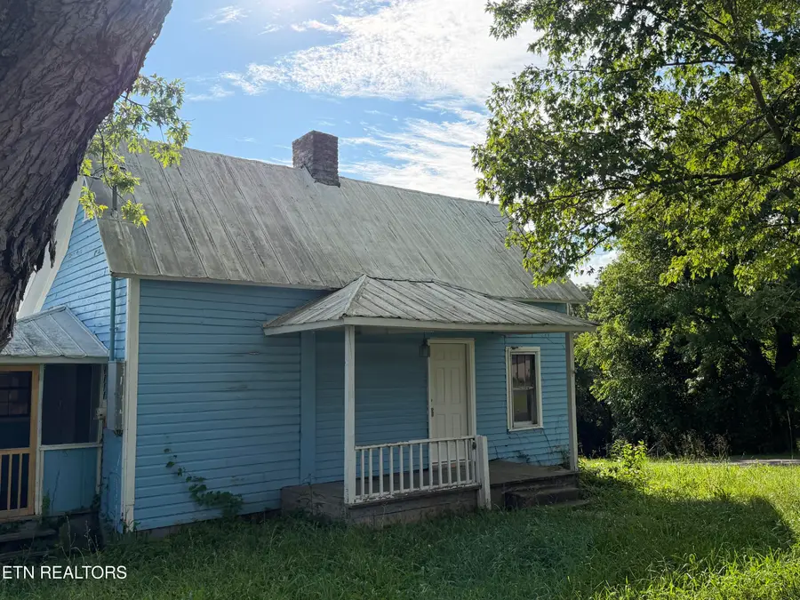 911 Loop Rd, Lafollette, TN 37766 - #3