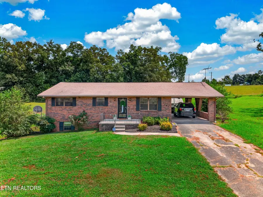2082 Highway 25-70 E, Dandridge, TN 37725 - #2