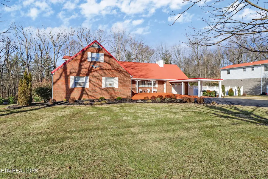 588 Catoosa Rd, Wartburg, TN 37887 - #3