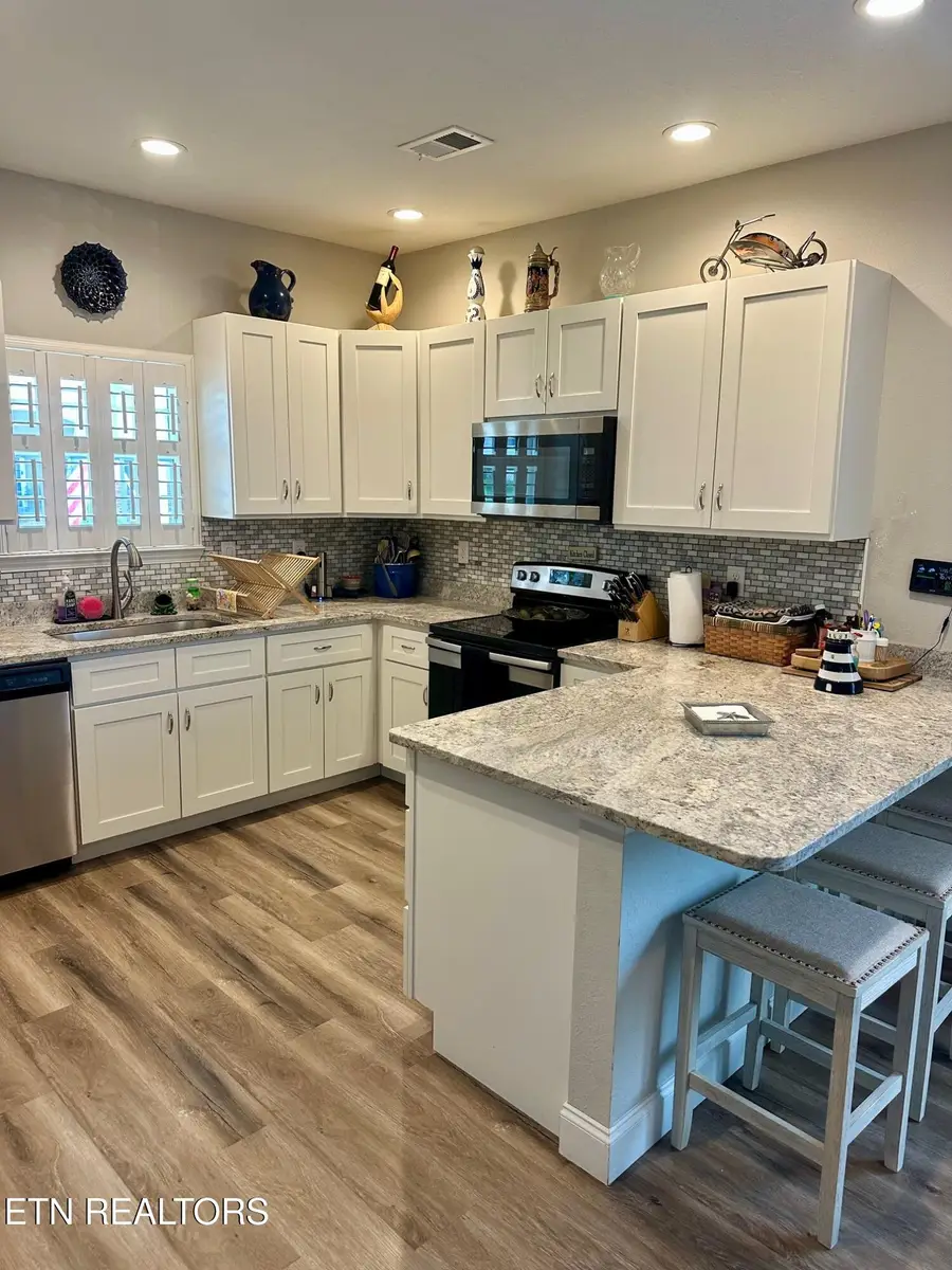 942 Stratford Ave, Sweetwater, TN 37874 - #3