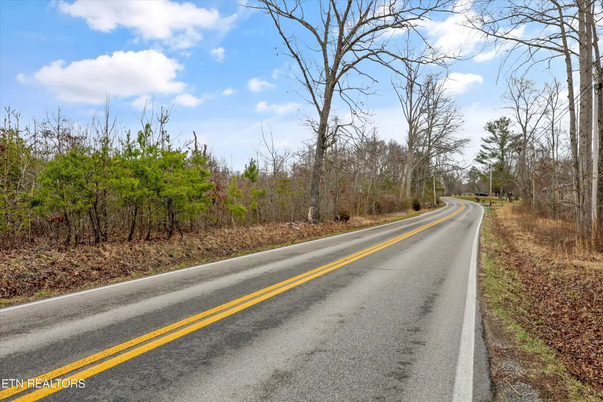 Deer Lodge Hwy, Deer Lodge, TN 37726 - #1