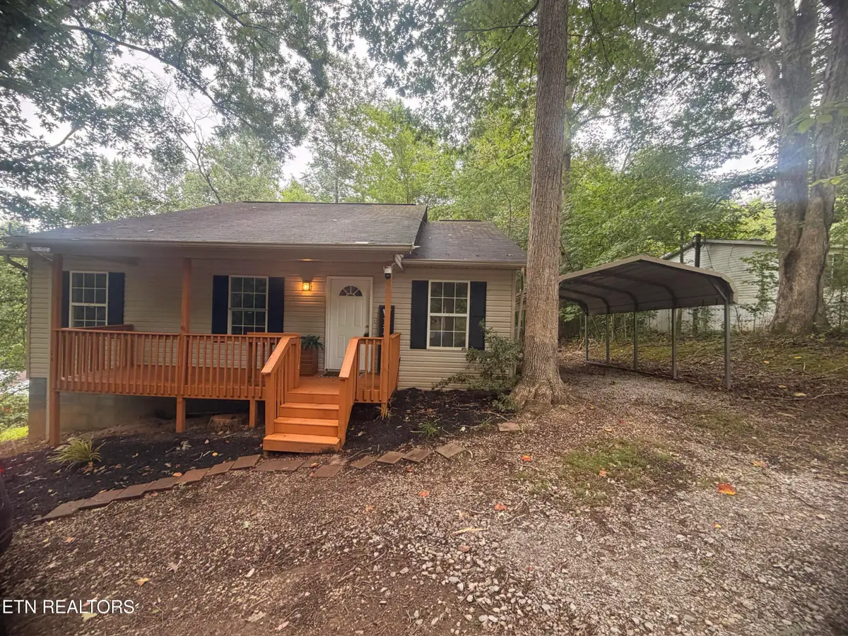 498 NW Bazel Rd, Harriman, TN 37748 - #1