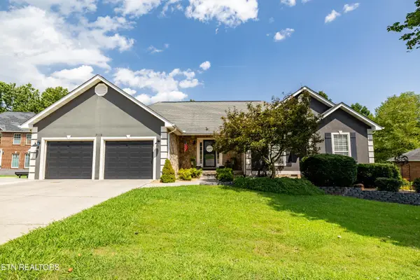 2108 Chas Way Blvd, Maryville, TN 37803