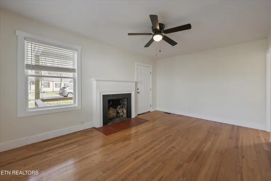 2428 Lawson Ave, Knoxville, TN 37917 - #3