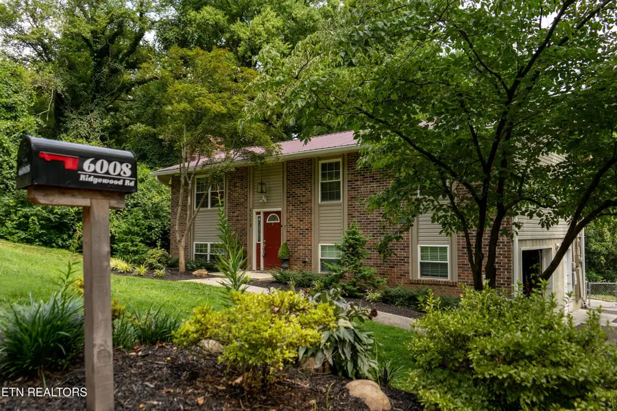 6008 Ridgewood Rd, Knoxville, TN 37918 - #3