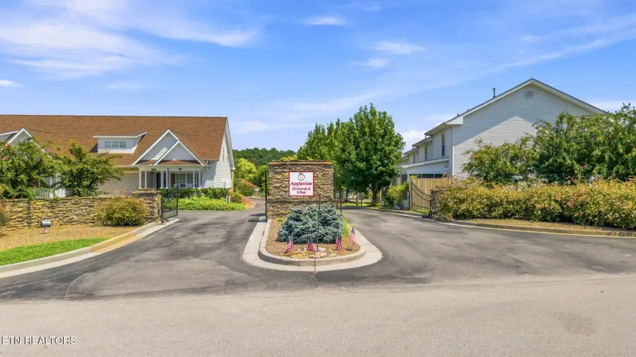 533 Orchard Valley Way #UNIT 332, Sevierville, TN 37862 - #2