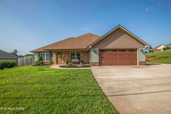 1125 Walker Rd, Maryville, TN 37801