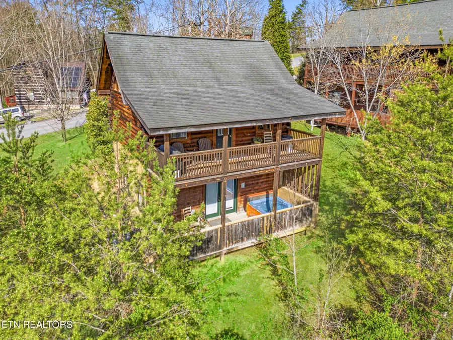 570 Country Oaks Drive, Pigeon Forge, TN 37863 - #2