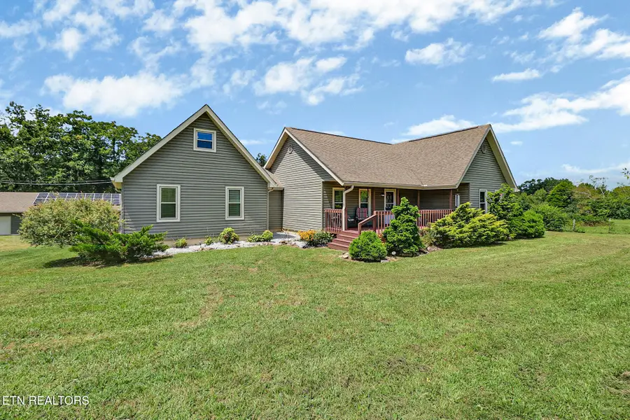 7526 Dunbar Rd, Crossville, TN 38572 - #2