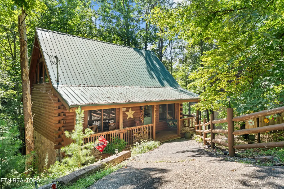 656 Forest Drive, Pigeon Forge, TN 37863 - #1