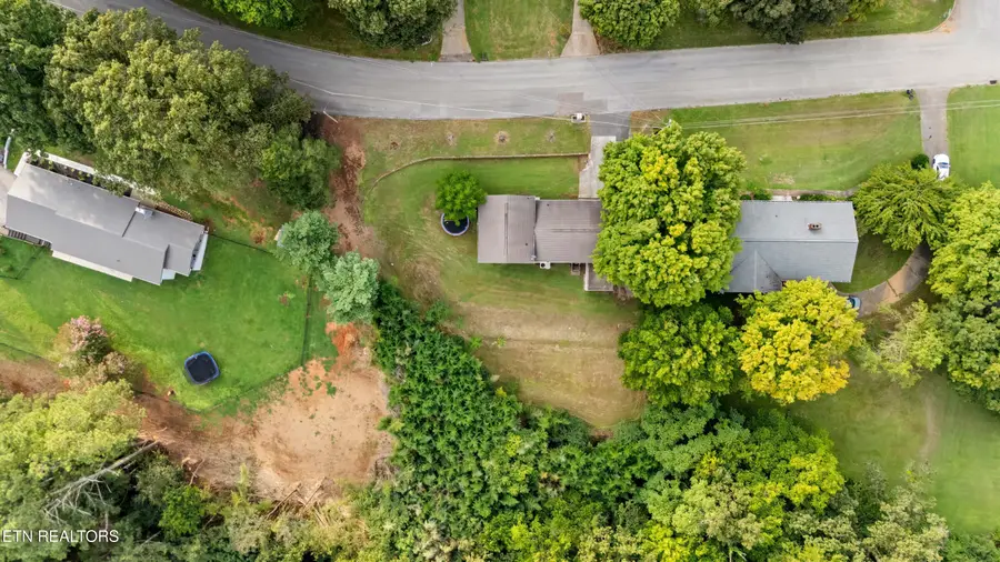561 Robinson Drive, Loudon, TN 37774 - #3