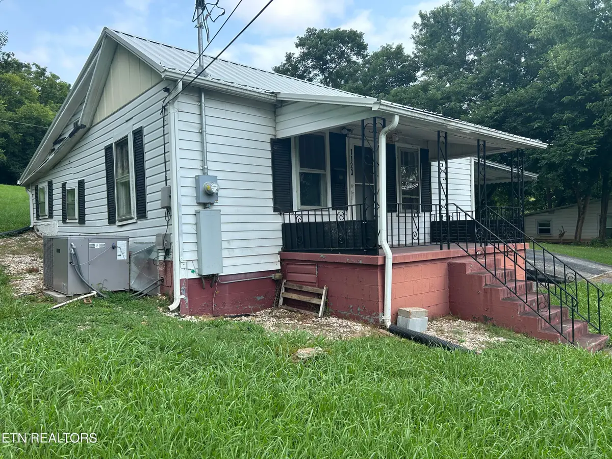 1123 E 4th North St, Morristown, TN 37814 - #1