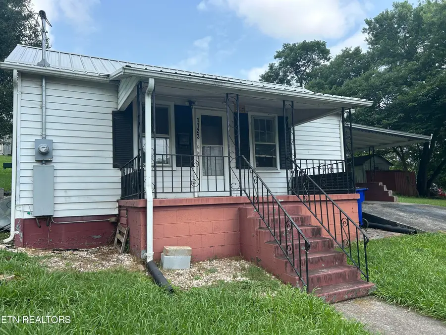 1123 E 4th North St, Morristown, TN 37814 - #3