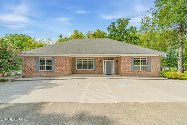 6875 Lakeview Rd, Lenoir City, TN 37772