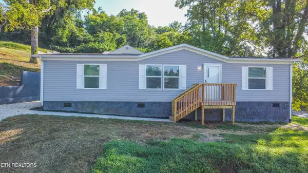 417 Sewanee St, Harriman, TN 37748