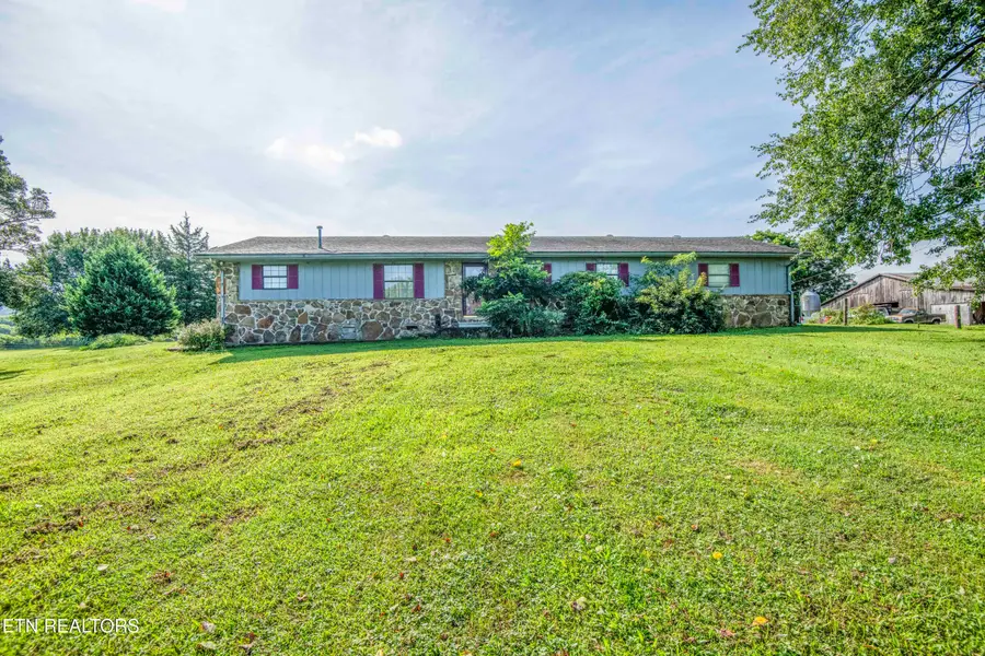 180 Bernard Rd, Sweetwater, TN 37874 - #3