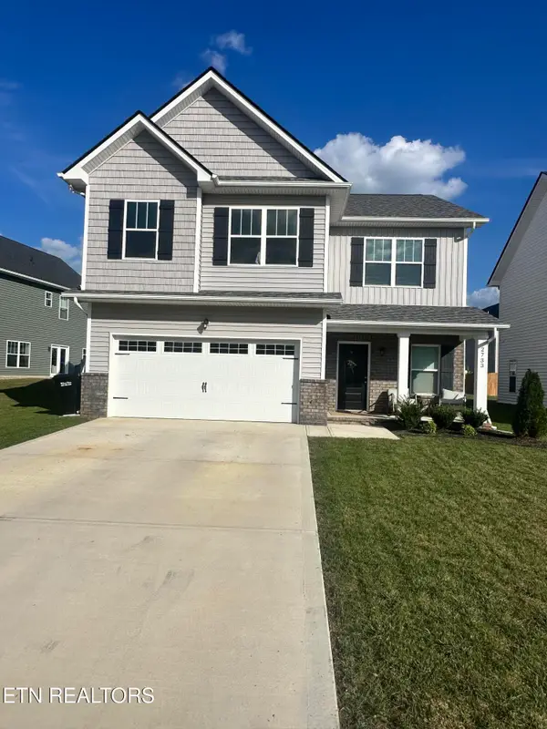 2733 Farmhouse Drive, Maryville, TN 37803
